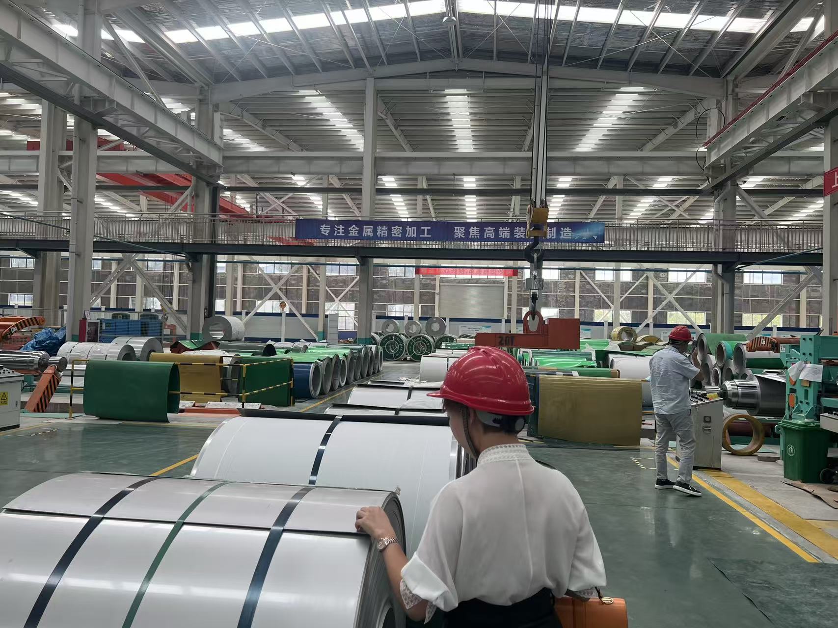 Algerian customer visiting Himount Steel factory for steel coil and sheet inspection