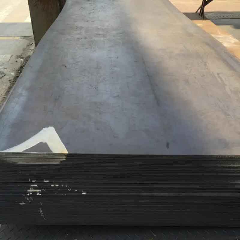 Wear resistant heavy steel plate surface